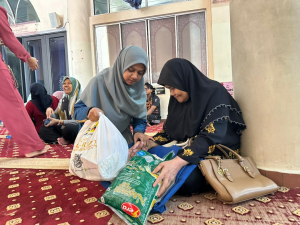 Santuni Asnaf di Masjid Al-Muqarrabin dan Masjid Zaid bin Thabit
